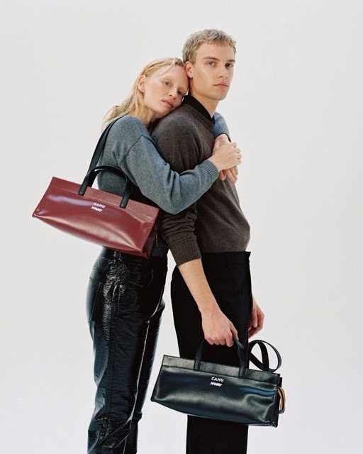 Of vision and character. K Way s nylon meets CAHU s vinyl in a bold bag capsule.K Way cahupar 3 Moyenne