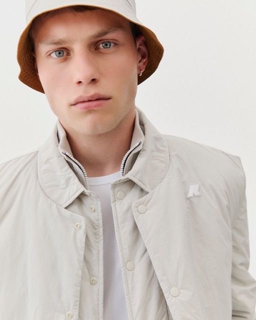 K Way Spring Summer 26. Discover the Collection at k way.com KWAY 7 Moyenne